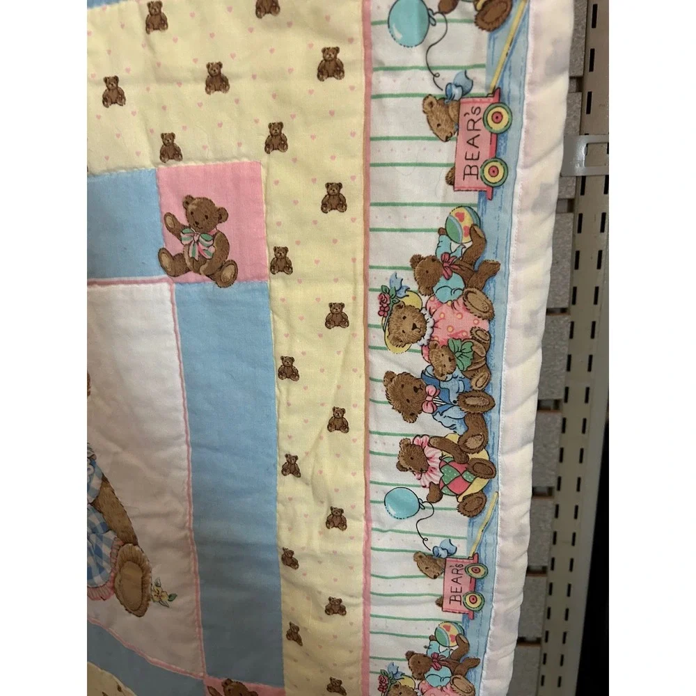 Vintage Teddy Bear Patchwork Baby Quilt Pastel Yellow Pink Blue 40x51 Nursery